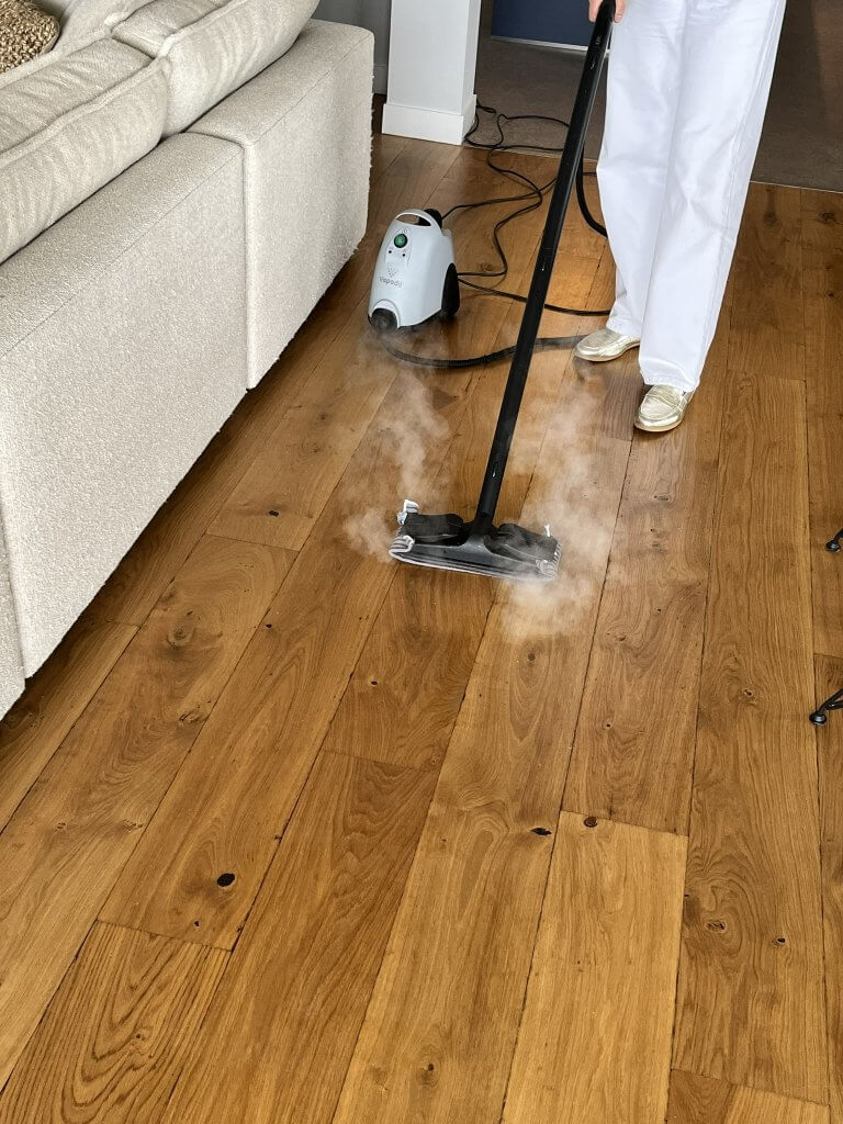 Le nettoyeur à la vapeur sèche Vapodil nettoie tous les sols même vitrifiés !